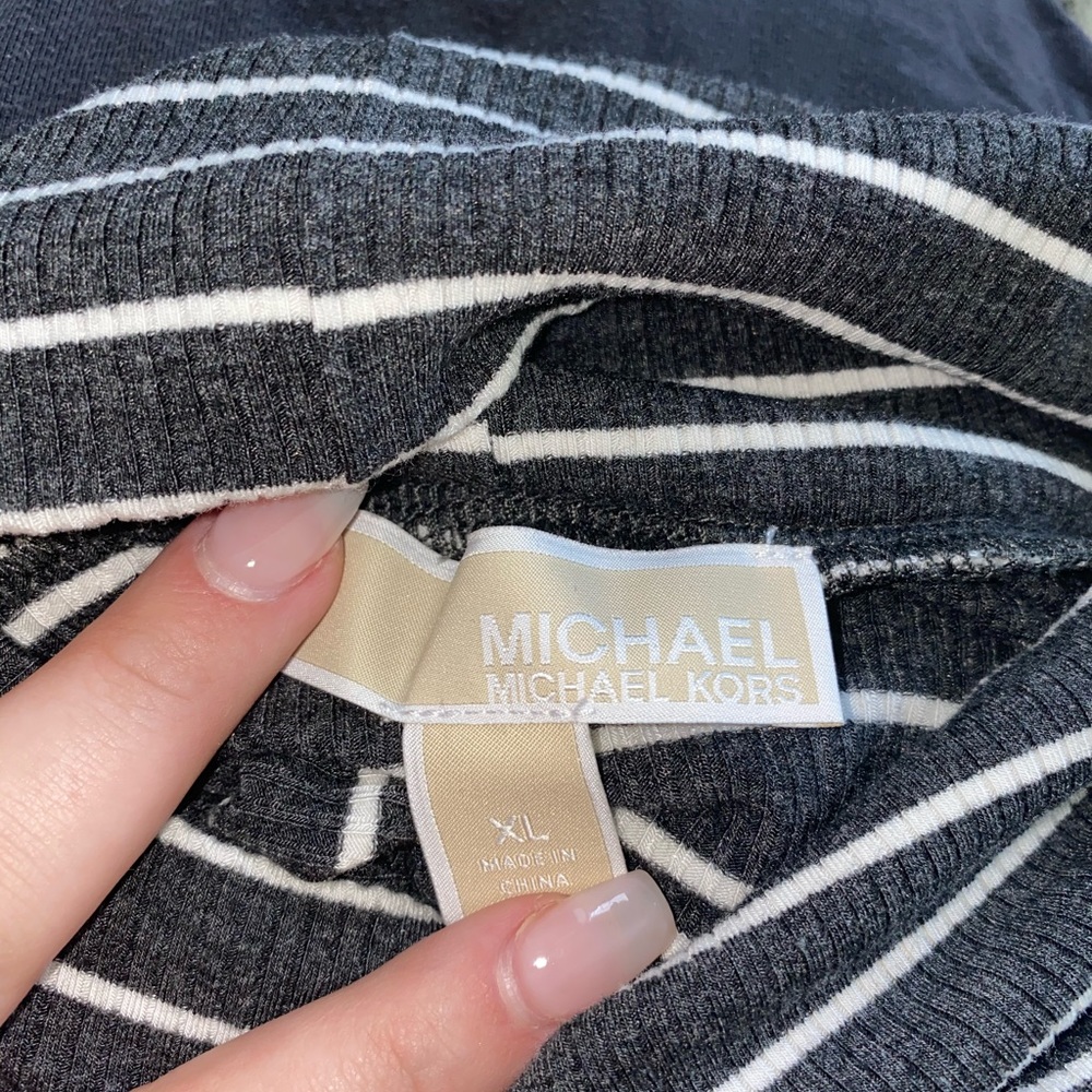 Stripped turtleneck